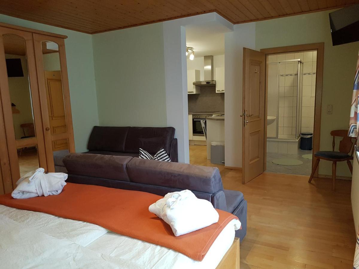 Der Perweinhof Apartment ดอนเนอร์สบาควัลด์ ภายนอก รูปภาพ